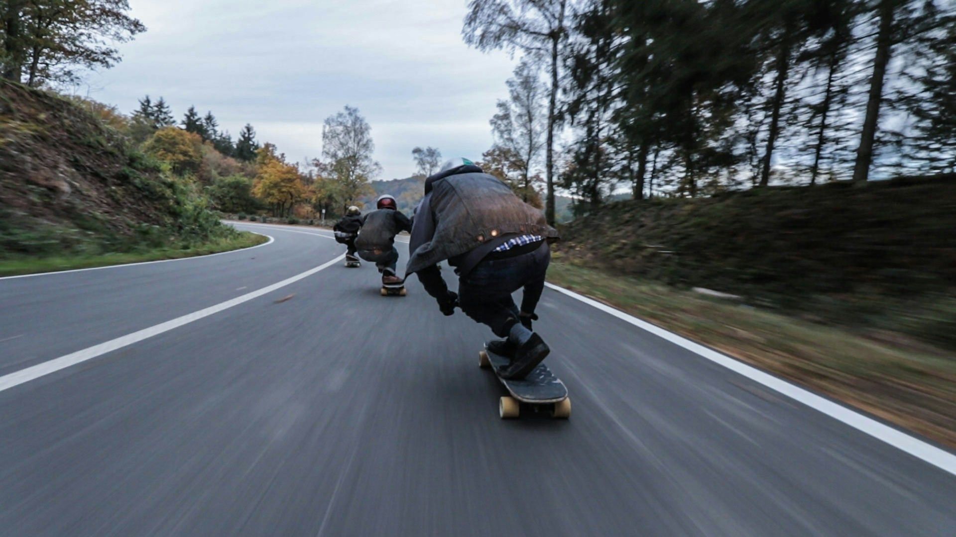 Skateboarding Downhill min